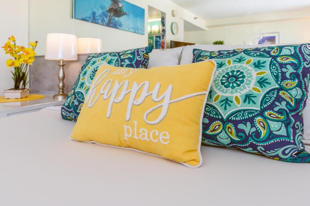 Aloha Vibes Await! Stylish Condo At Aloha Surf - Mountain And City Views Honolulu Eksteriør bilde